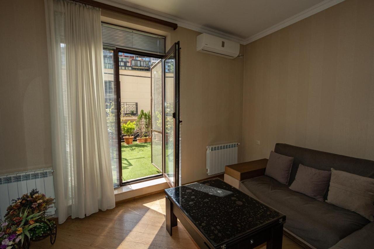 Brand New Apartment With Terrace 트빌리시 외부 사진